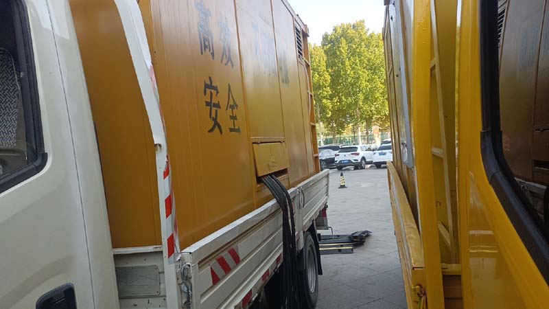 城口如何判断柴油发电机组和UPS电源的切换时间是否符合要求？
