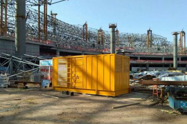 城口发电机出租如何判断空气滤清器是否需要更换？